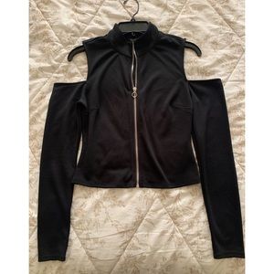 Cold shoulder zipper top